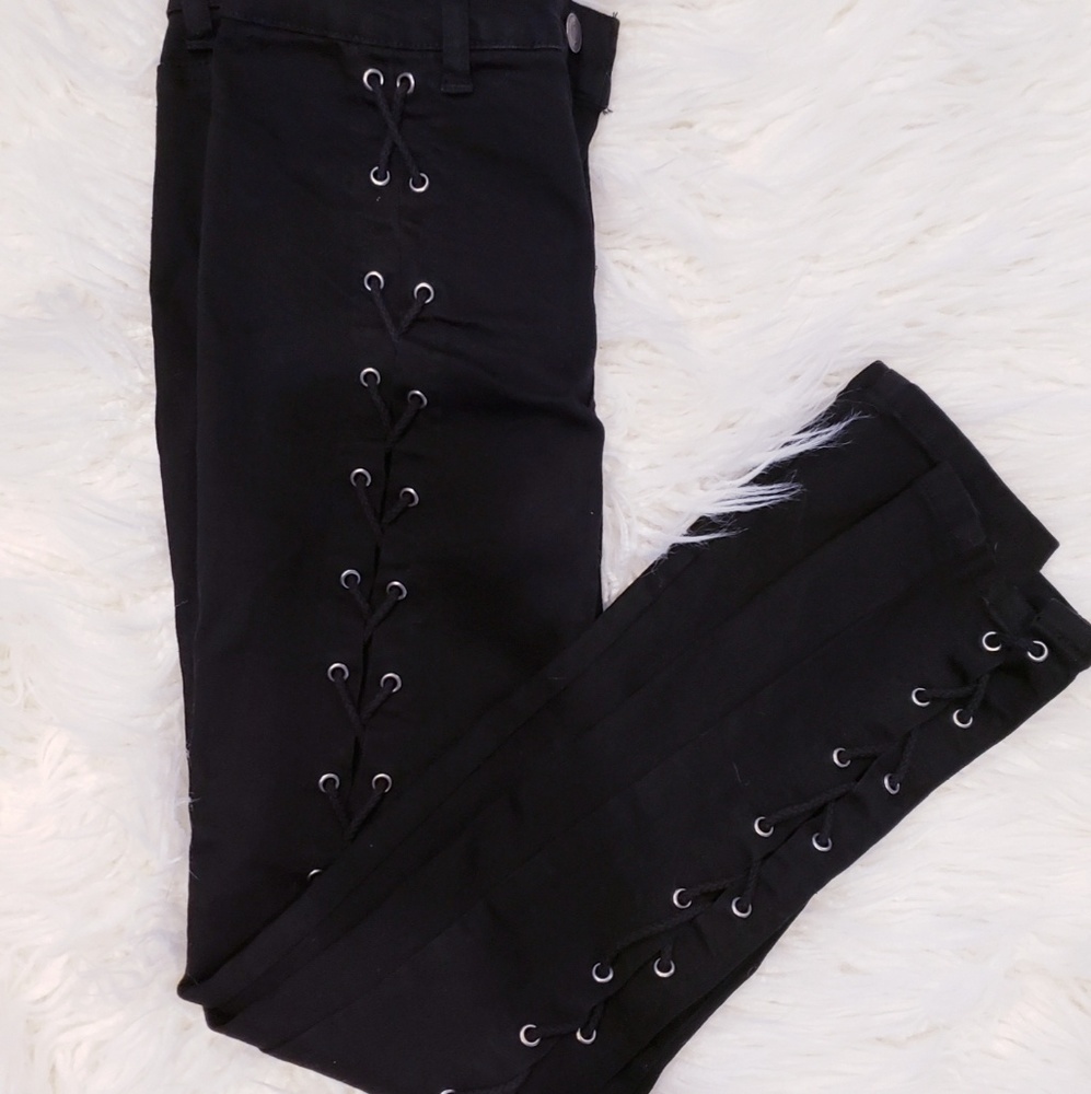 *Cute Lace up Jean's*